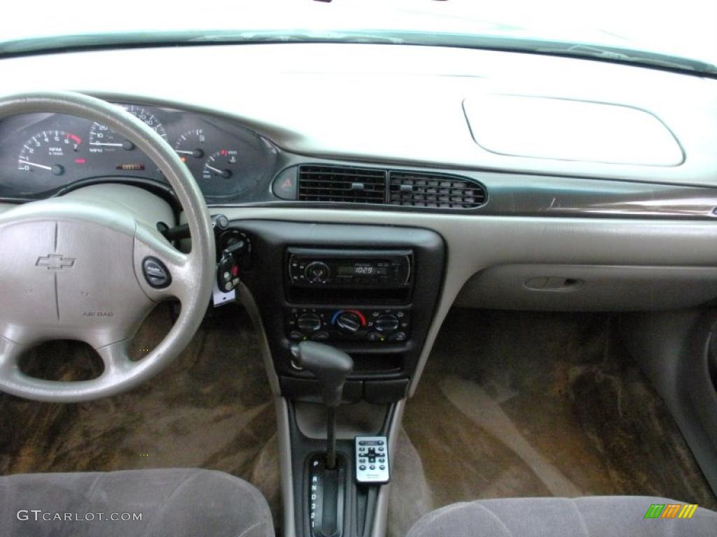 2003 Malibu Sedan - Dark Tropic Teal Metallic / Neutral Beige photo #17