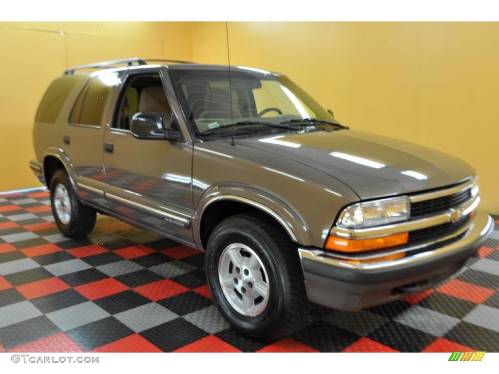 1998 Blazer LS 4x4 - Medium Beige Mystique Metallic / Beige photo #1