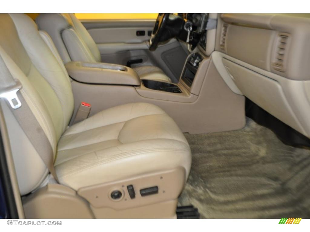 2003 Suburban 1500 LT 4x4 - Indigo Blue Metallic / Tan/Neutral photo #18