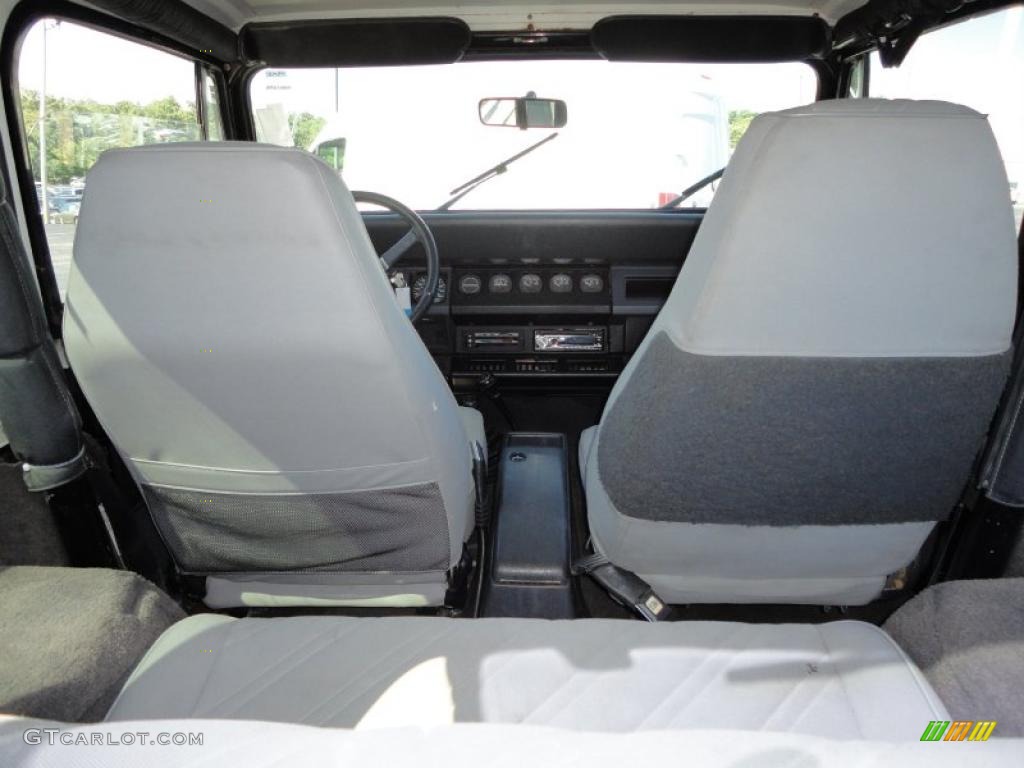 1993 Wrangler Renegade 4x4 - Black / Agate photo #26