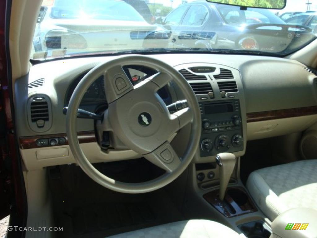 2005 Malibu LS V6 Sedan - Sport Red Metallic / Gray photo #7