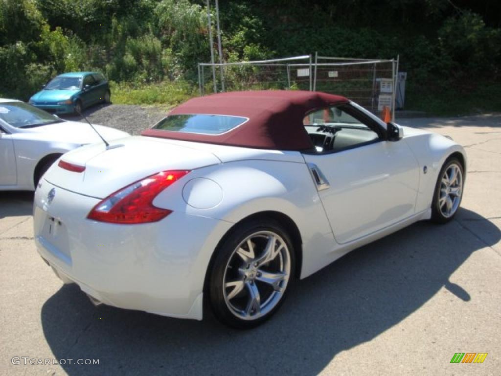 2010 370Z Touring Roadster - Pearl White / Wine Leather photo #2