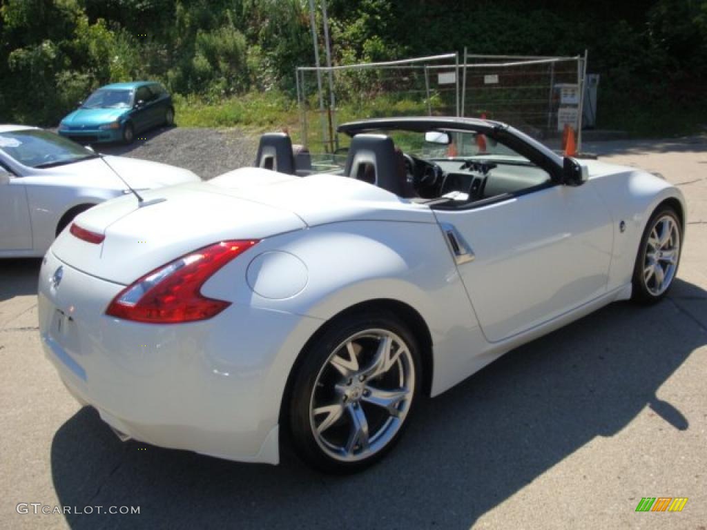 2010 370Z Touring Roadster - Pearl White / Wine Leather photo #8