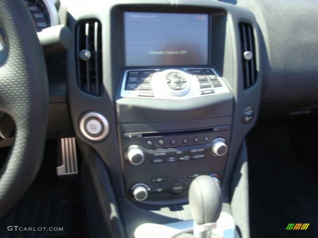 2010 370Z Touring Roadster - Pearl White / Wine Leather photo #18