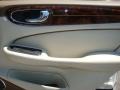 Porcelain - XJ Vanden Plas Photo No. 27