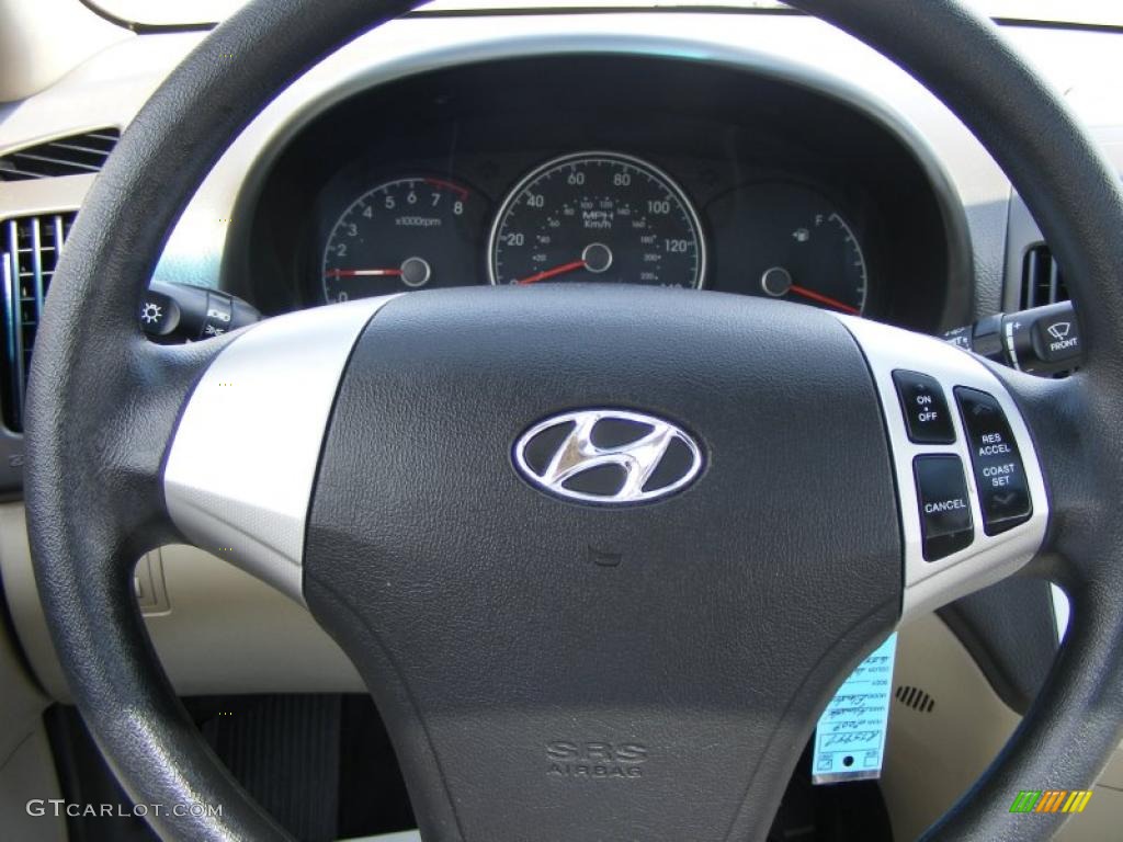 2009 Elantra SE Sedan - Captiva White / Beige photo #17