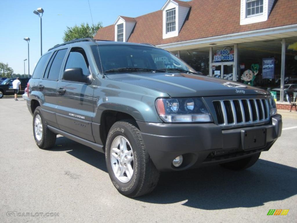 Onyx Green Pearl Jeep Grand Cherokee