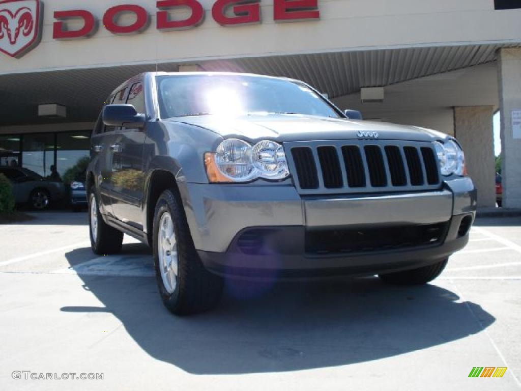 2008 Grand Cherokee Laredo 4x4 - Mineral Gray Metallic / Dark Slate Gray/Light Graystone photo #1