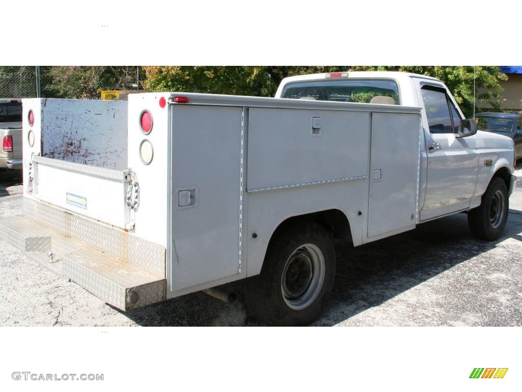 1994 F250 XL Regular Cab Chassis Utility - White / Tan photo #6