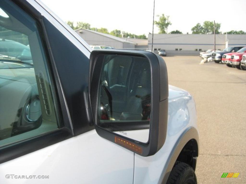 2005 F150 King Ranch SuperCrew 4x4 - Oxford White / Castano Brown Leather photo #16
