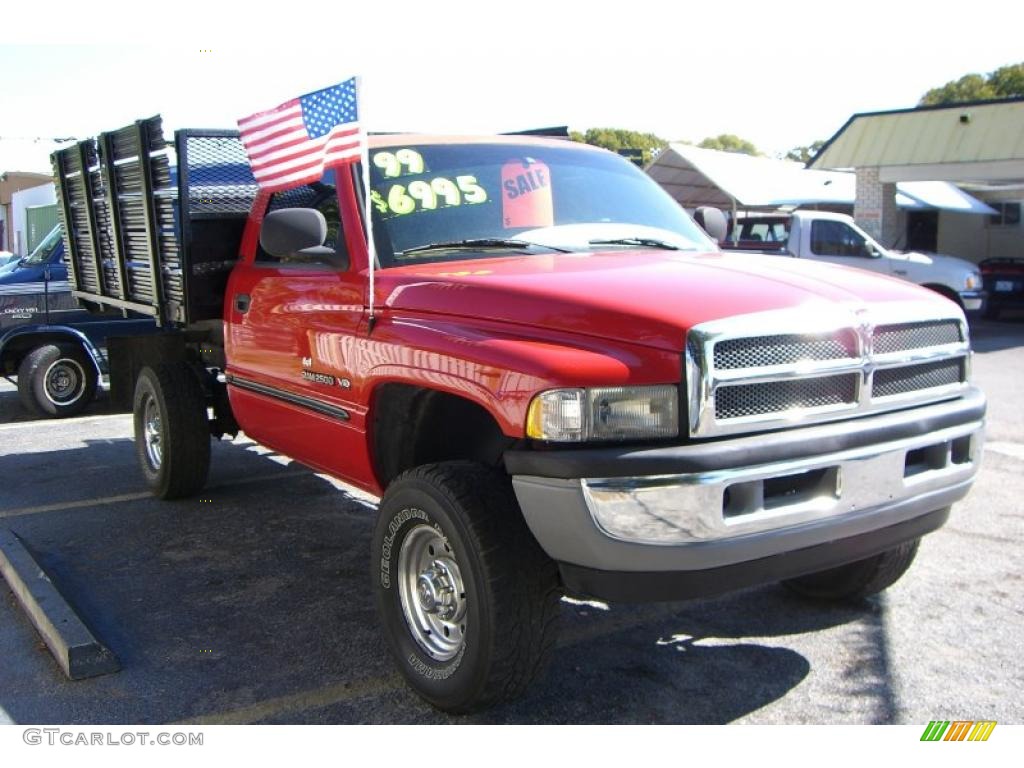 1999 Ram 2500 ST Regular Cab Chassis - Flame Red / Tan photo #3
