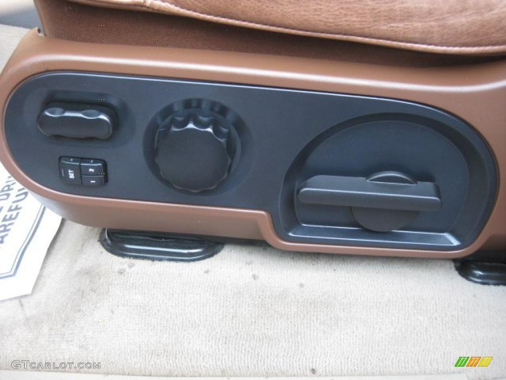 2005 F150 King Ranch SuperCrew 4x4 - Oxford White / Castano Brown Leather photo #30