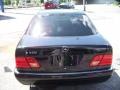 Black - E 320 Sedan Photo No. 6