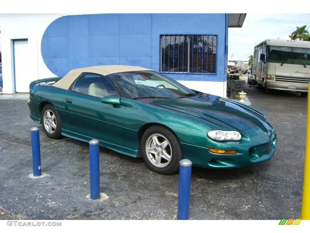 1998 Camaro Convertible - Bright Green Metallic / Neutral photo #2