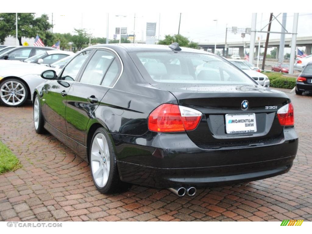 2006 3 Series 330i Sedan - Black Sapphire Metallic / Grey photo #5