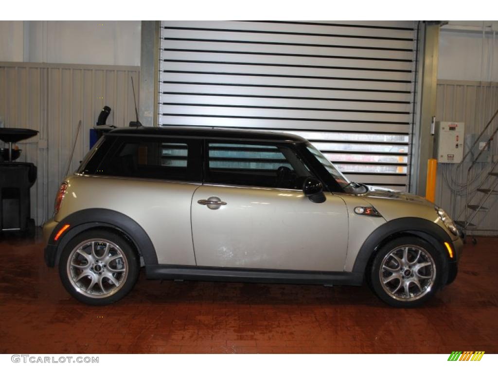 2007 Cooper S Hardtop - Sparkling Silver Metallic / Carbon Black/Black photo #1