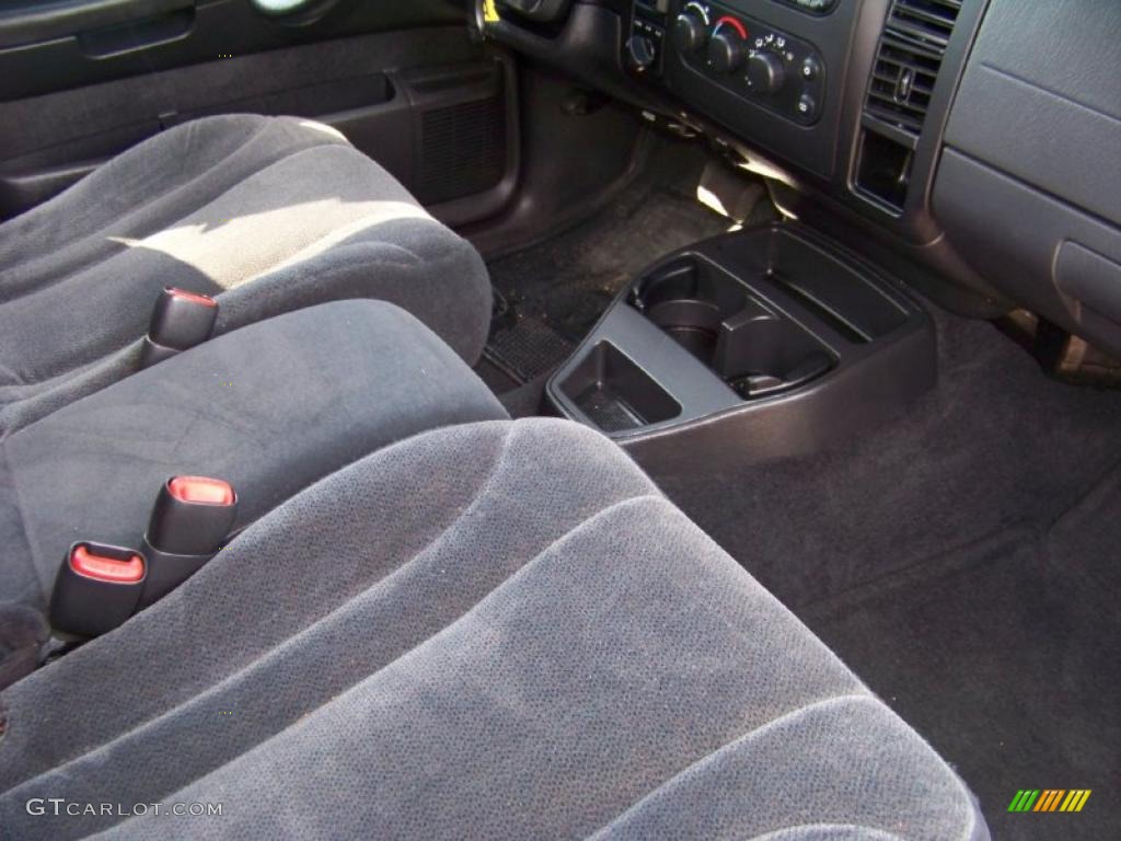 2004 Dakota Sport Quad Cab 4x4 - Bright White / Dark Slate Gray photo #11