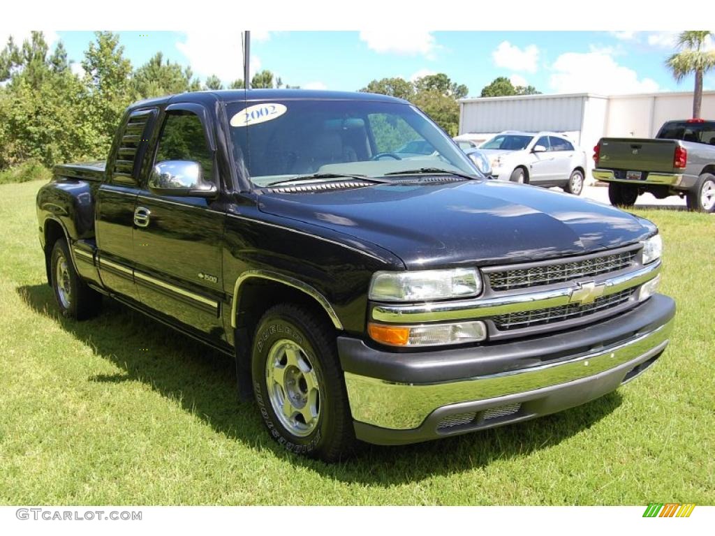 2002 Silverado 1500 LS Extended Cab - Onyx Black / Medium Gray photo #1