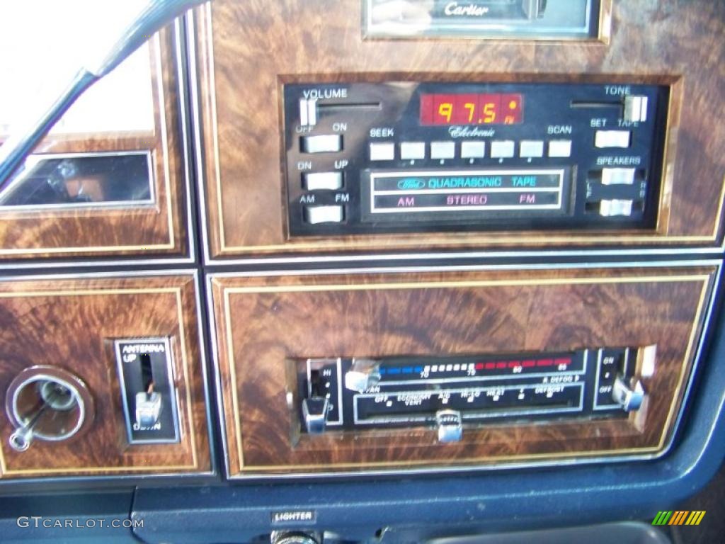 1979 Lincoln Continental Collectors Series 4 Door Sedan Controls Photo #32406475