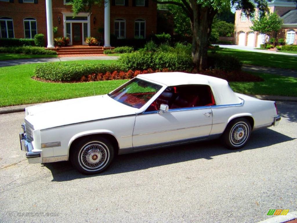 1985 Eldorado Biarritz Convertible - White / Carmine Red photo #57