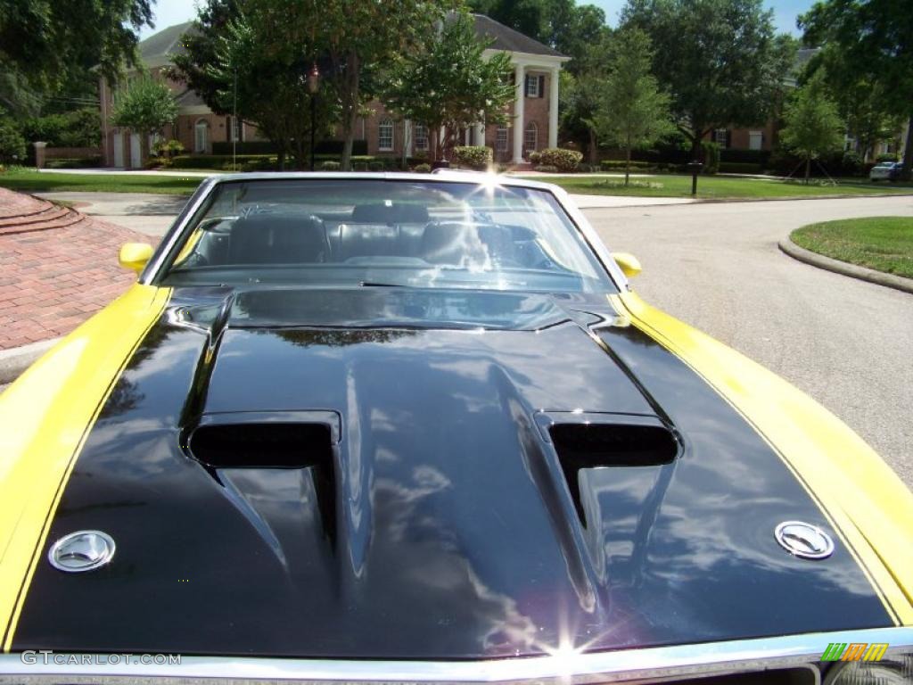 1971 Mustang Convertible - Grabber Yellow / Black photo #23