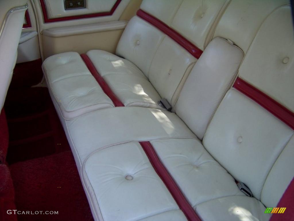 1975 Continental Mark IV - White / White/Red photo #41