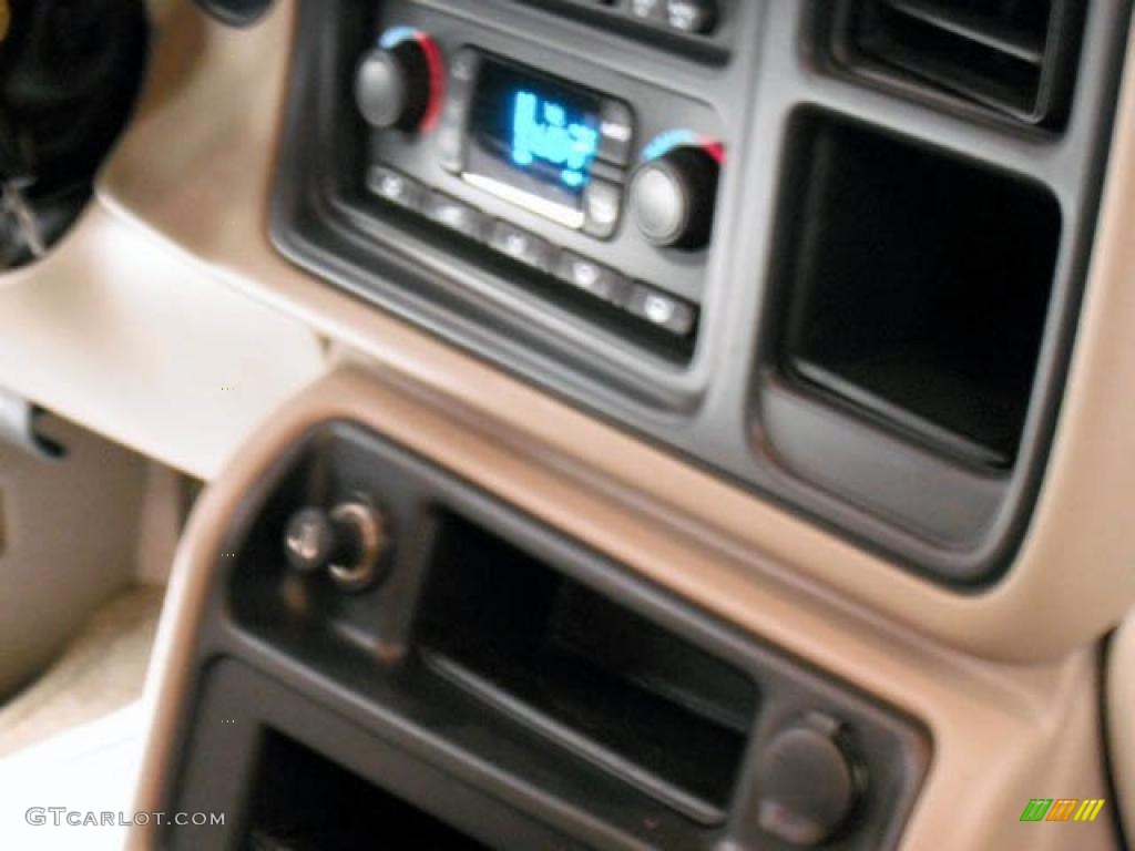 2003 Tahoe Z71 4x4 - Black / Tan/Neutral photo #16