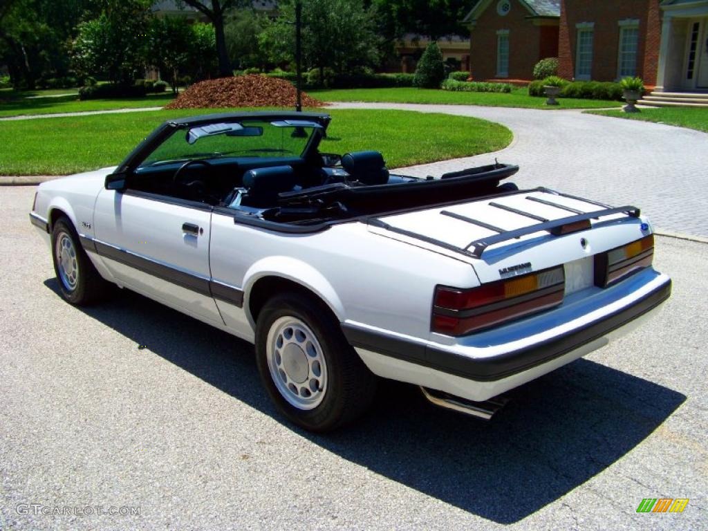 1985 Mustang GT Convertible - Oxford White / Blue photo #7