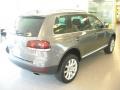 Alaska Grey Metallic - Touareg 2 V8 Photo No. 7