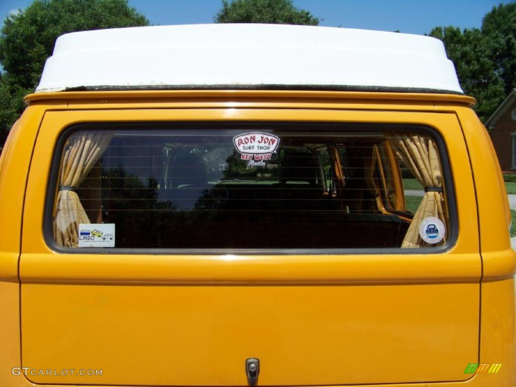 1977 Bus T2 Camper Van - Chrome Yellow / Green/Yellow photo #32