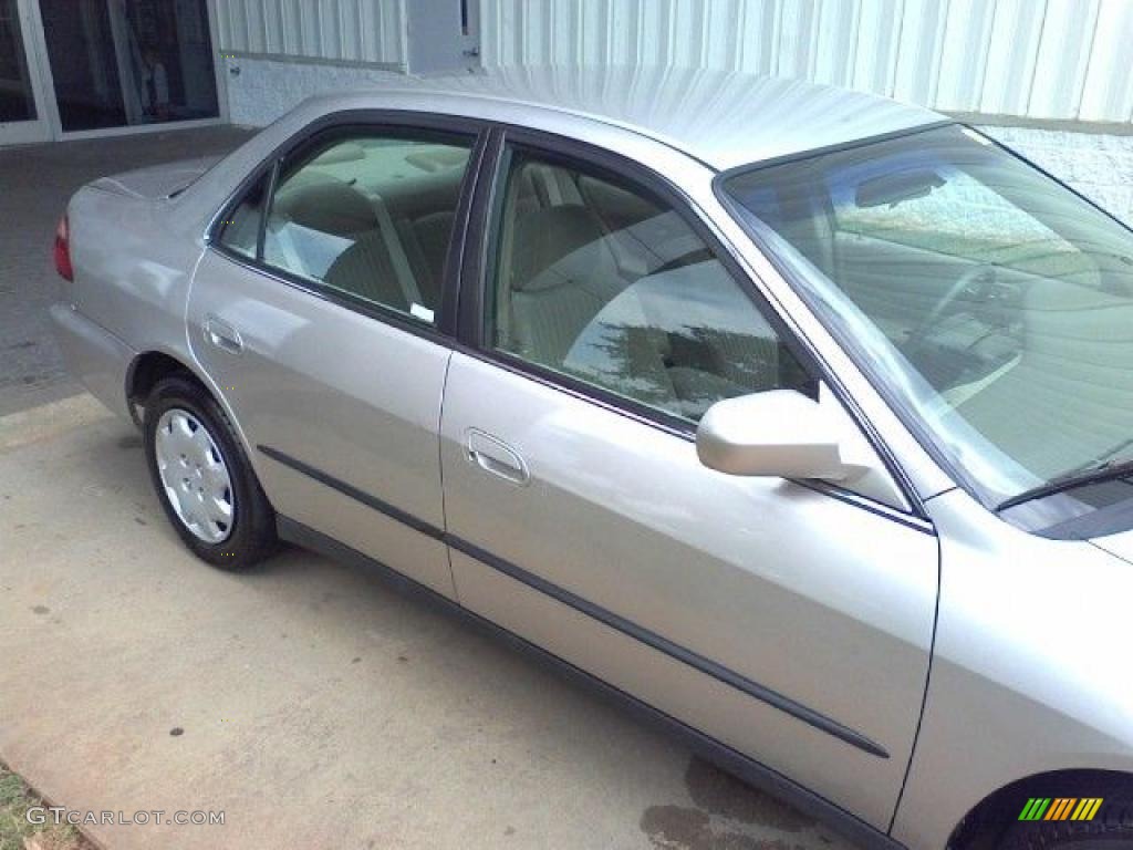 1998 Accord LX Sedan - Heather Mist Metallic / Ivory photo #21
