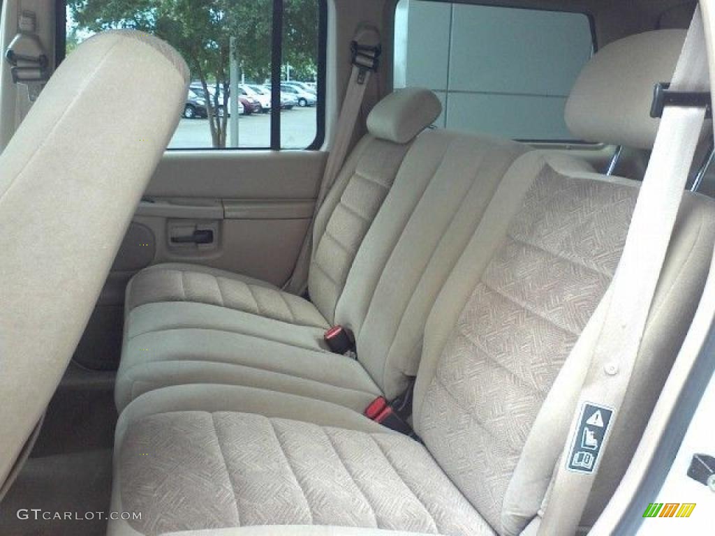1999 Explorer XLT 4x4 - Oxford White / Medium Prairie Tan photo #7