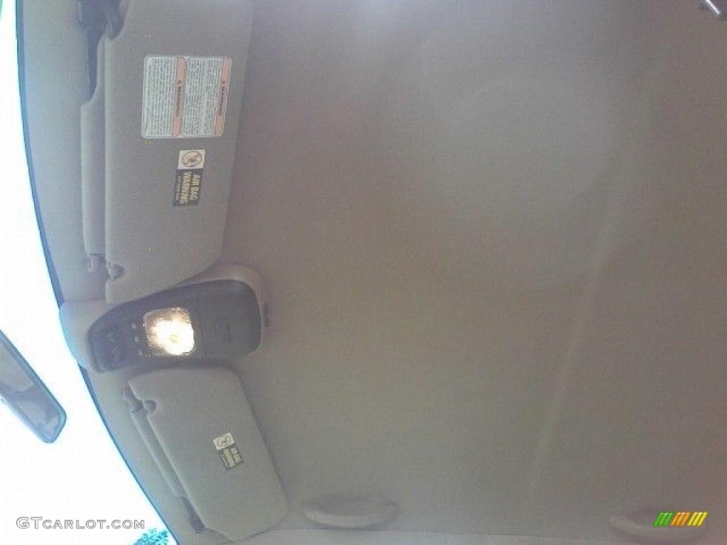 1999 Explorer XLT 4x4 - Oxford White / Medium Prairie Tan photo #14