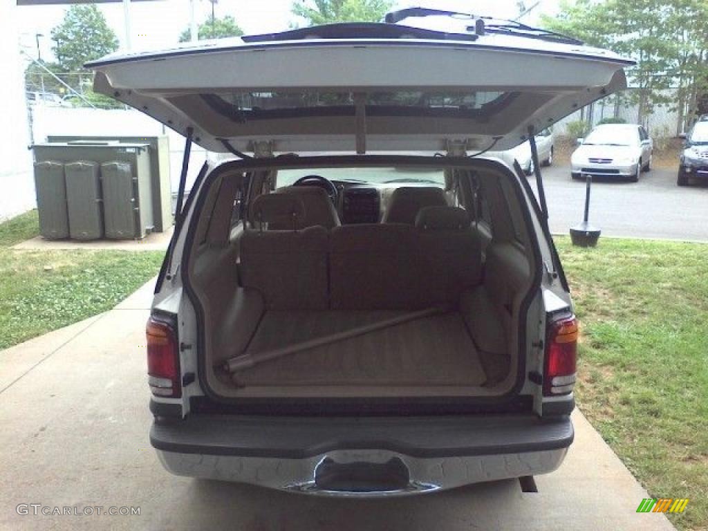 1999 Explorer XLT 4x4 - Oxford White / Medium Prairie Tan photo #15