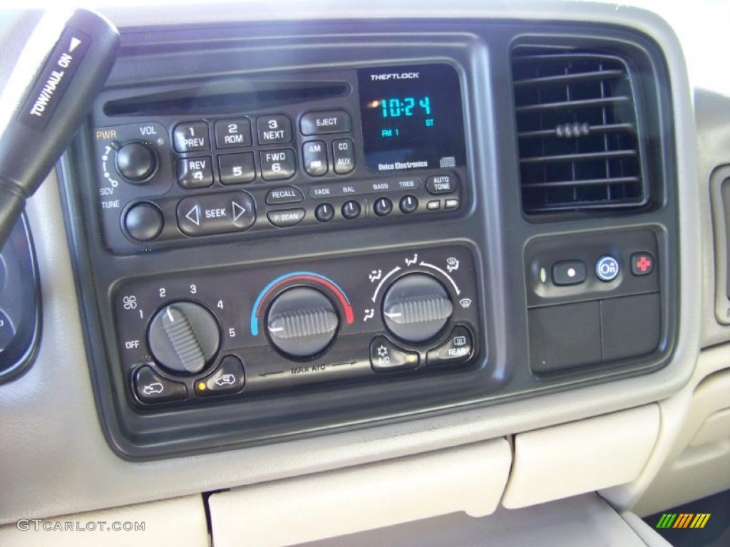 2002 Tahoe Z71 4x4 - Light Pewter Metallic / Tan/Neutral photo #10