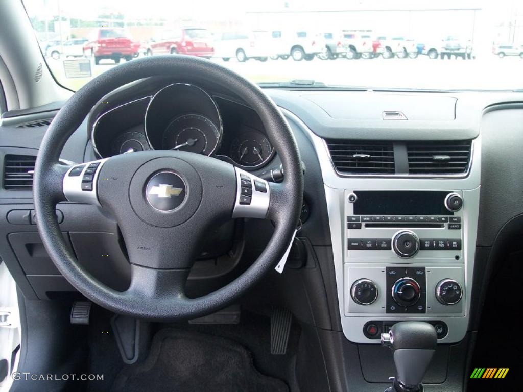 2008 Malibu LT Sedan - White / Ebony photo #6