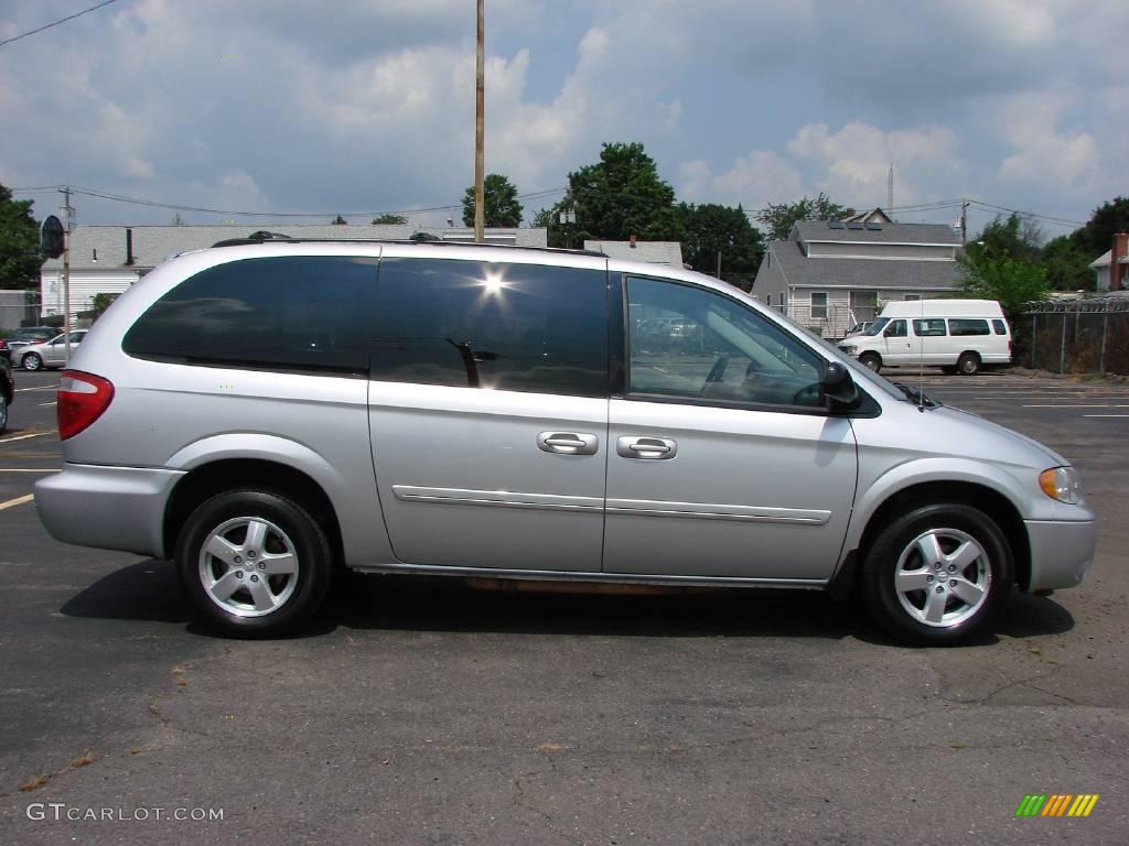 2006 Grand Caravan SXT - Bright Silver Metallic / Medium Slate Gray photo #5