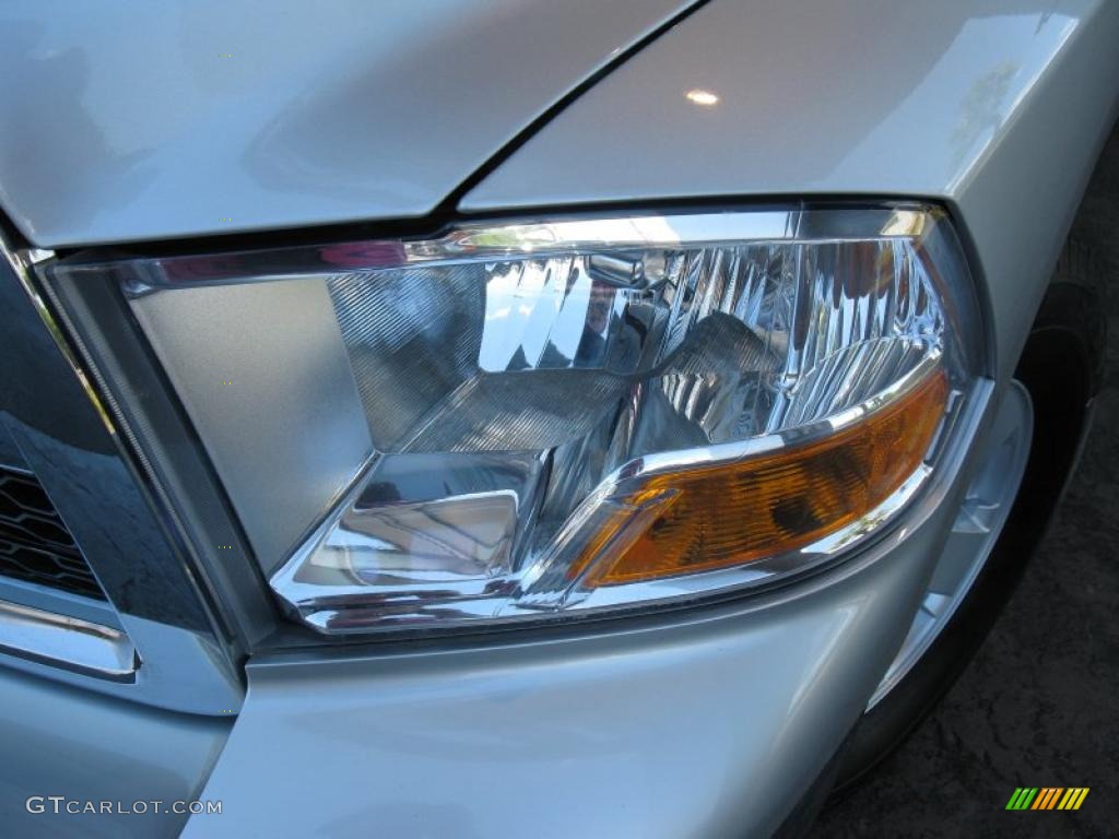 2009 Ram 1500 SLT Quad Cab - Bright Silver Metallic / Dark Slate/Medium Graystone photo #4