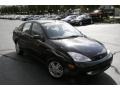 Pitch Black - Focus SE Sedan Photo No. 3