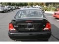 Pitch Black - Focus SE Sedan Photo No. 6
