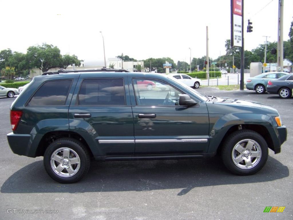 2005 Grand Cherokee Laredo - Deep Beryl Green Pearl / Medium Slate Gray photo #4