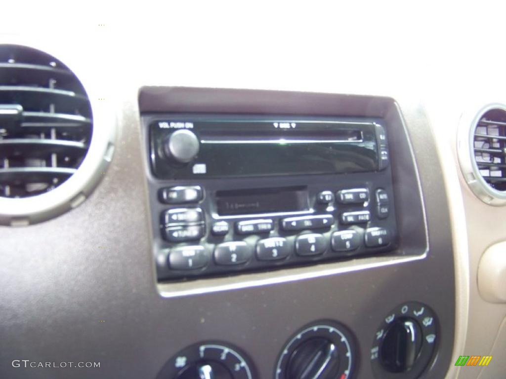 2003 Expedition XLT - Arizona Beige Metallic / Medium Parchment photo #10