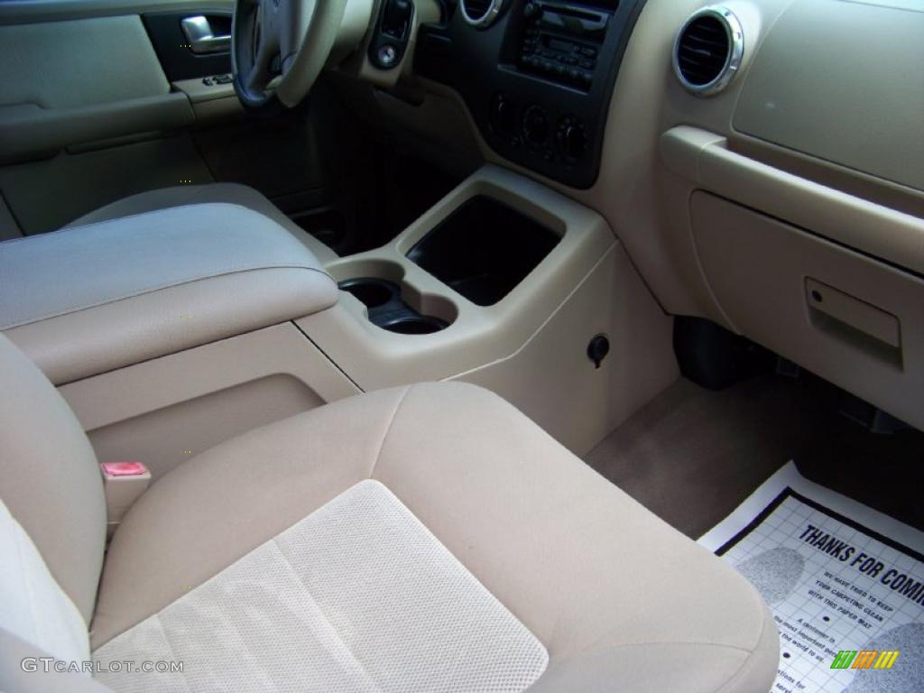 2003 Expedition XLT - Arizona Beige Metallic / Medium Parchment photo #11