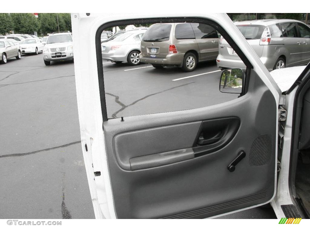 2004 Ranger XL Regular Cab - Oxford White / Flint Gray photo #14