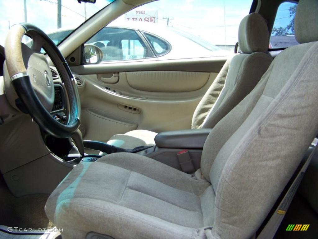 1999 Alero GL Coupe - Gold Metallic / Neutral photo #9