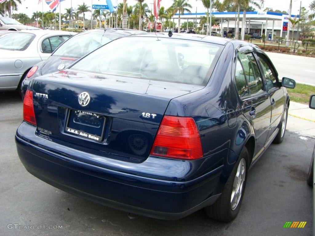 2002 Jetta GLS 1.8T Sedan - Galactic Blue Pearl / Black photo #5