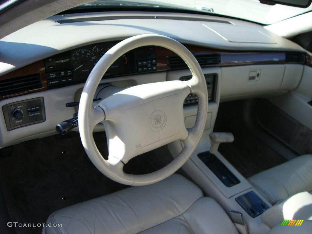 1995 Seville SLS - Polo Green Metallic / Shale photo #6