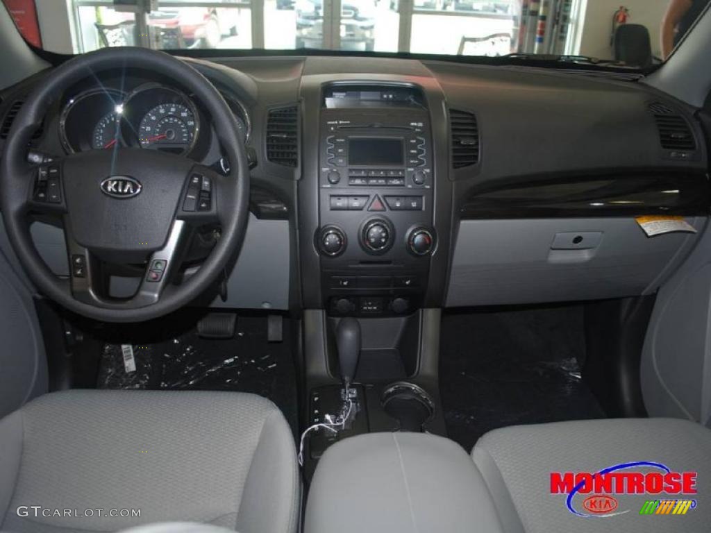 2011 Sorento LX V6 AWD - Ebony Black / Gray photo #13