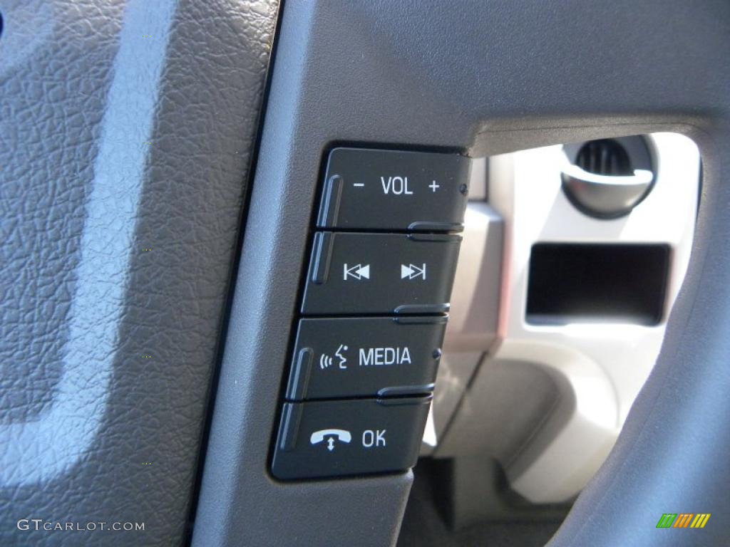 2010 F150 XLT SuperCab - Dark Blue Pearl Metallic / Medium Stone photo #22