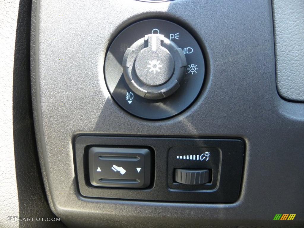 2010 F150 XLT SuperCab - Dark Blue Pearl Metallic / Medium Stone photo #23